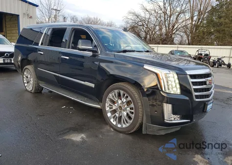 2018 Cadillac Escalade Esv Luxury z USA, uszkodzony, nr VIN 1GYS4HKJXJR207939